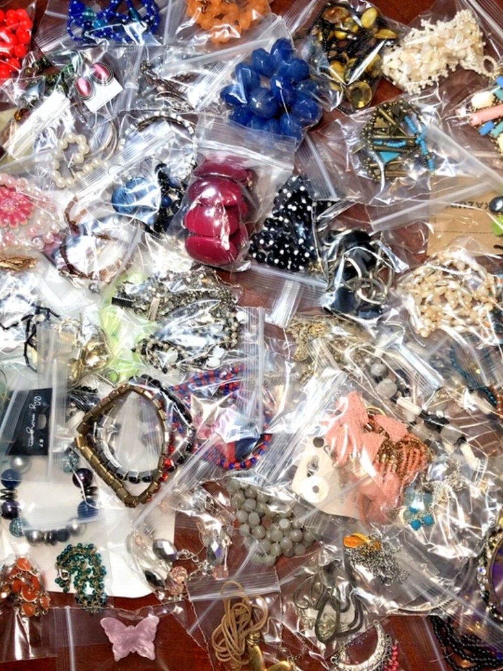 50 pcs RANDOM PICK costume Jewelry Lot, NO JUNK, pictures as SAMPLE - Picture 4 of 4